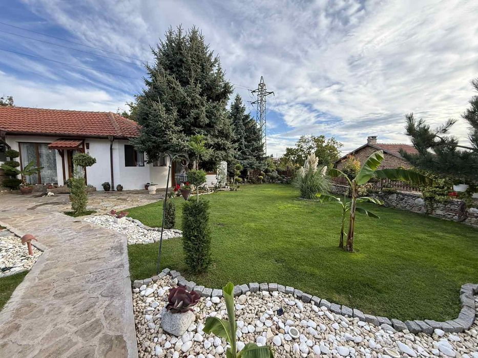 Под наем част от къща