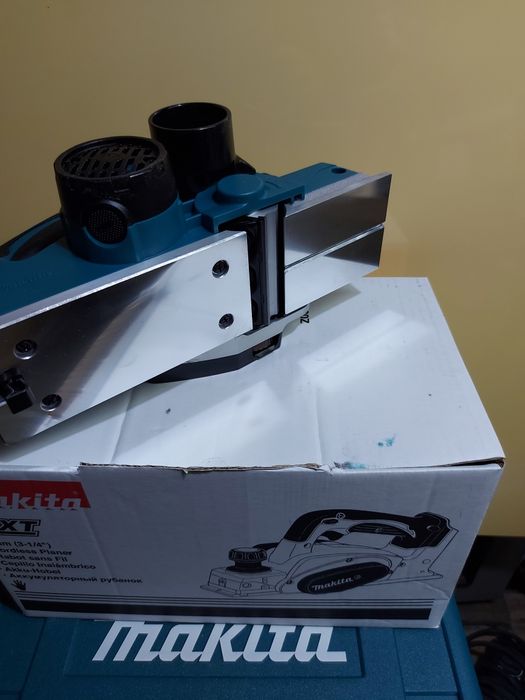 Ново акумулаторно ренде Makita DKP180