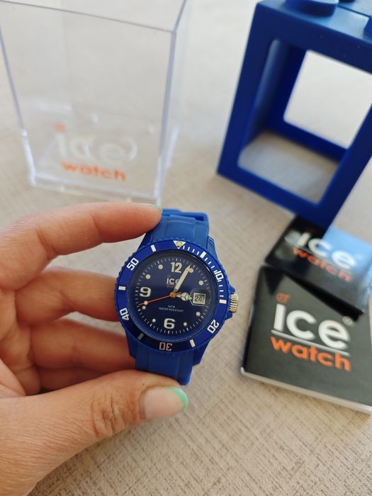 Дамски часовник като нов