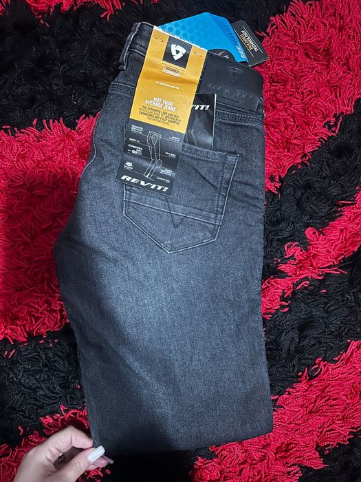 Blugi dama cu protectii genunchi pentru moto