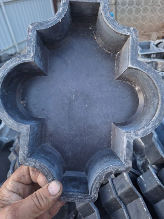 Vând matrițe pavaj