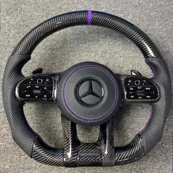 Mercedes AMG спортен волан – Carbon & Перфорирана кожа с лилави шевове