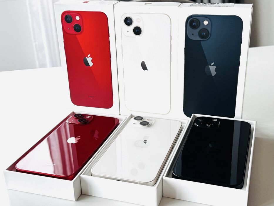 НОВИ! Iphone 13 128GB White Black Red Гаранция 6 месеца