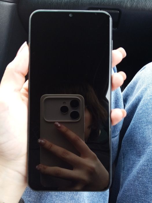 продаю Samsung A13 срочно