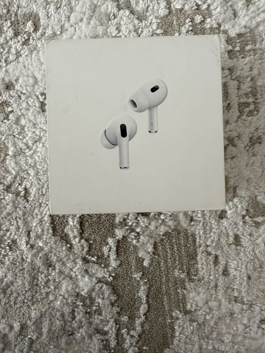Airpods 2 pro с 1 наушником