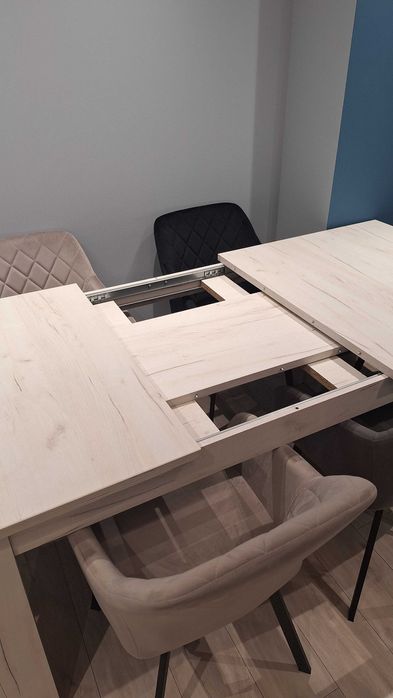 Разтегателна трапезна маса - 160-200см