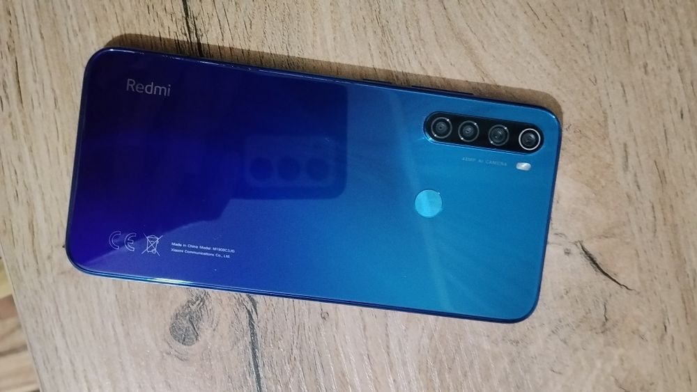 Продаётся телефон Redmi note8