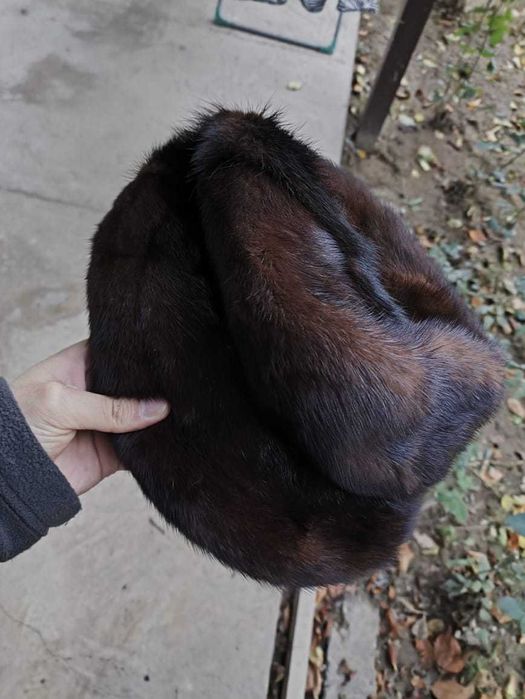 Женские норковые шапки цельные