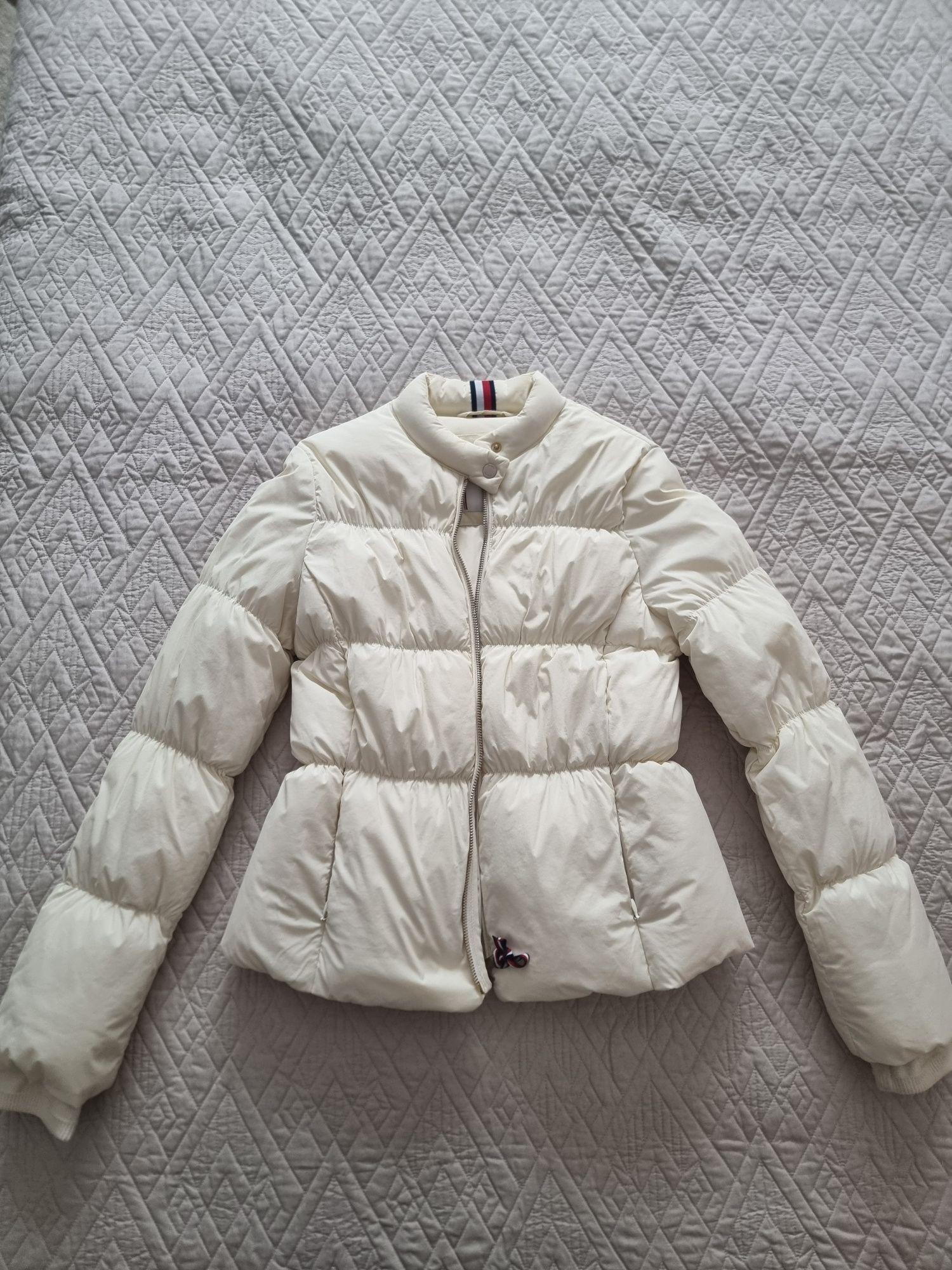 Vand geaca Tommy Hilfiger, marimea XS, alba