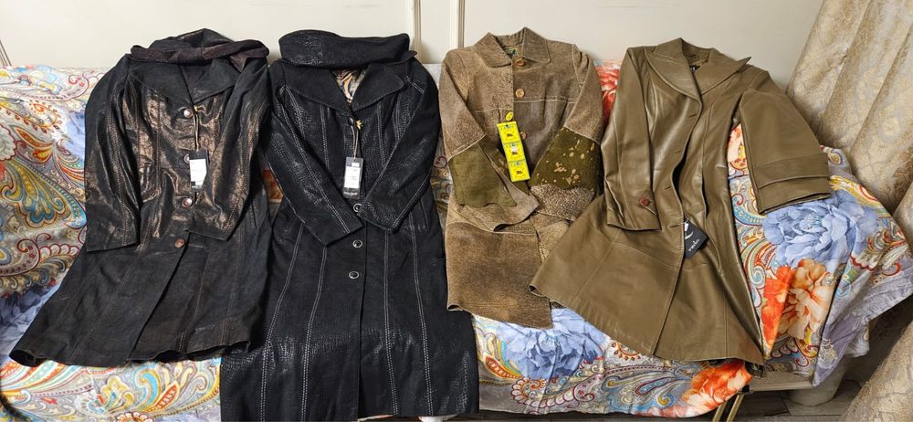 Распродажа кожаных плащей