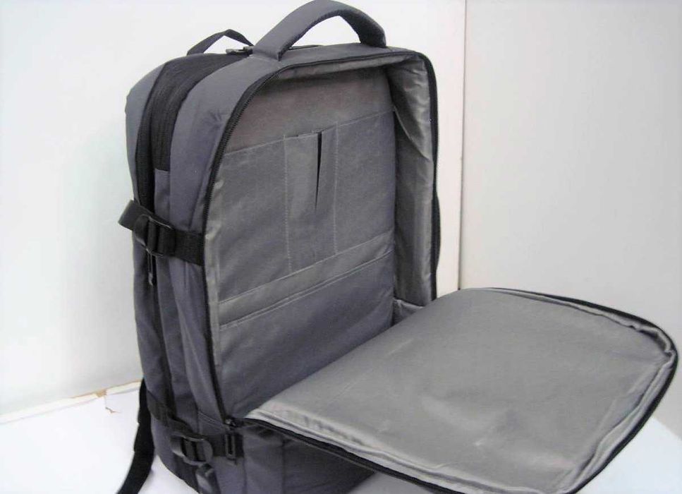 Rucsac negru extensibil