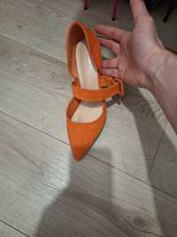 Pantofi portocaliu, toc gros mărimea 40
