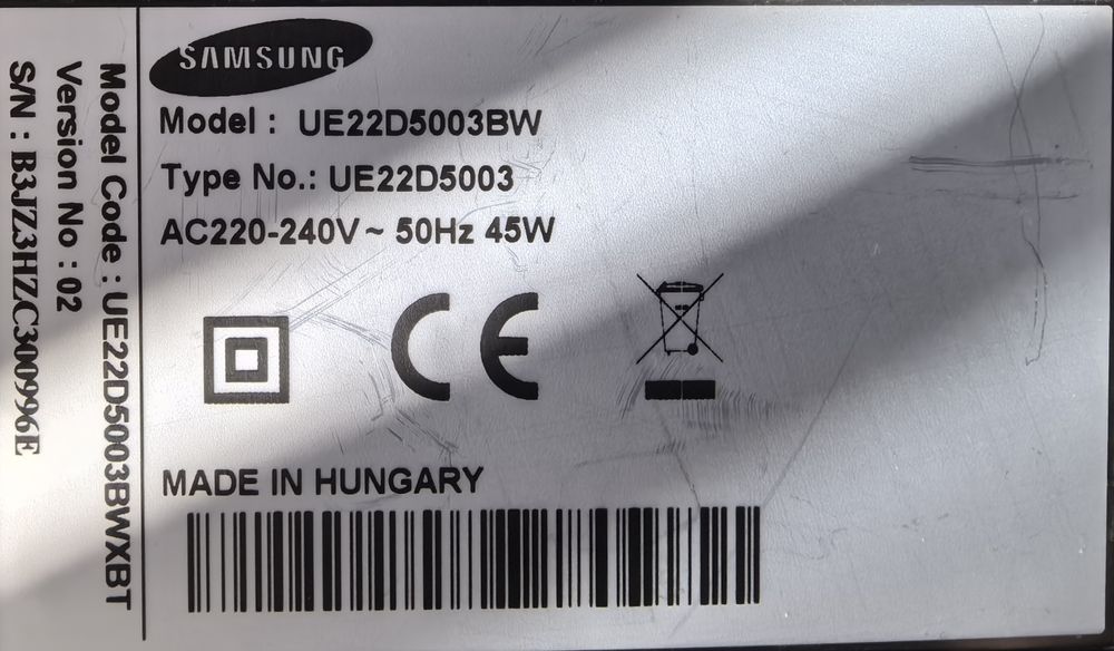 Телевизор Samsung 22" UE22D5003BW
