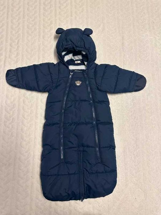 Combinezon H&M (mărime 0-2 luni) 50-56 cm