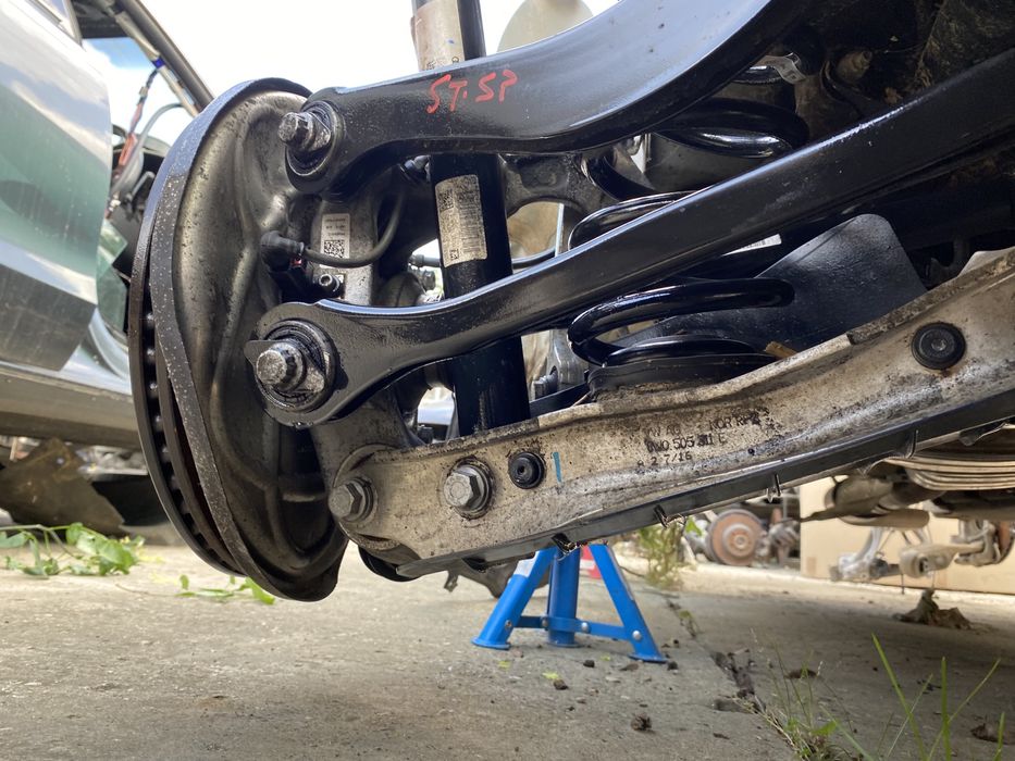 Amortizor electric stânga spate Audi A4 B9 break