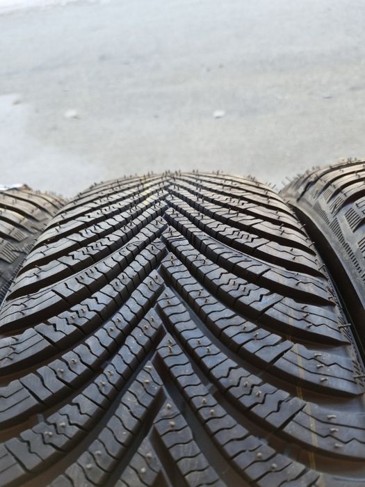 4 anvelope iarna NOI MICHELIN 195/60/16 dot 2019 pret per bucata