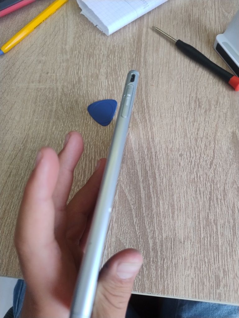 Sony Xperia Aqua M4 Работещ без батерия
