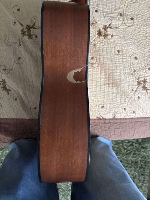 Vand chitara  marca hora pentru copii (PITESTI)