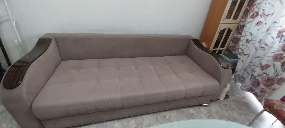 Продам диван в отличном состоянии