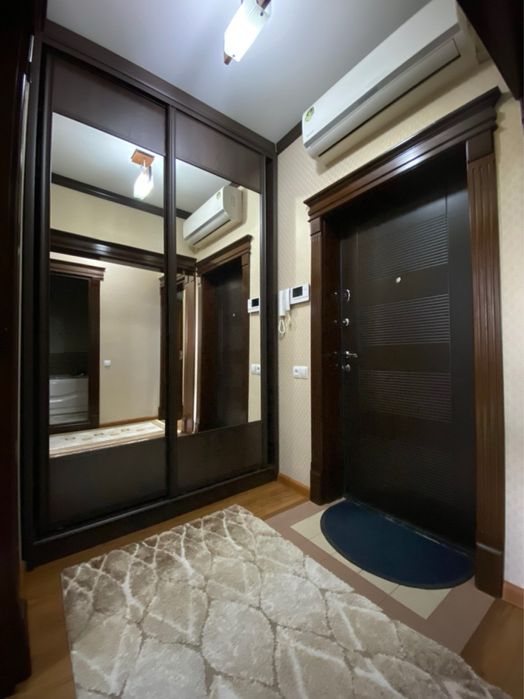 Сдаю 2-х комн кв на метро Айбек