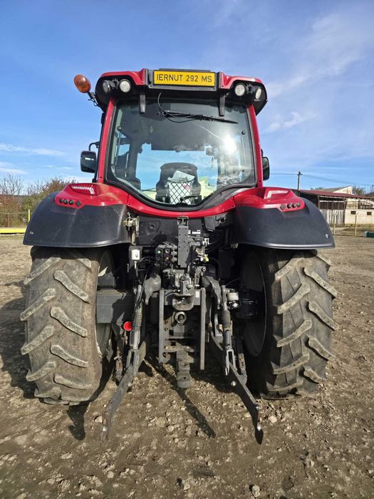 Tractor VALTRA N 124  H5  Second Hand