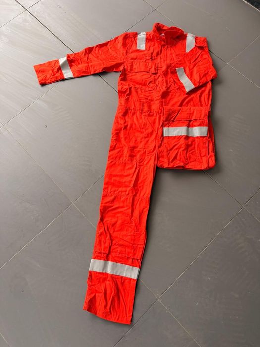 Спец одежда  продам