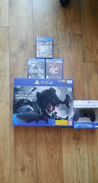 PlayStation 4 slim 1 TB