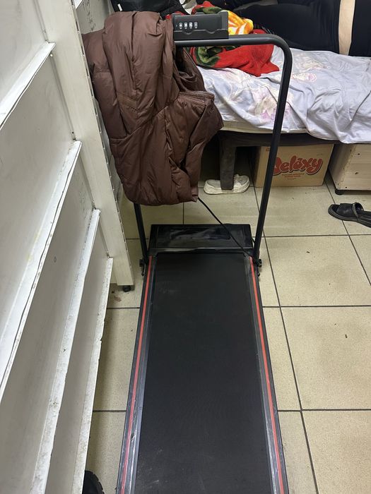 Беговой дорожка компактный