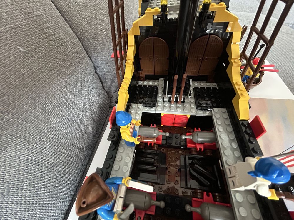 Lego Pirates Black Seas Barracuda (Dark Shark) 6285