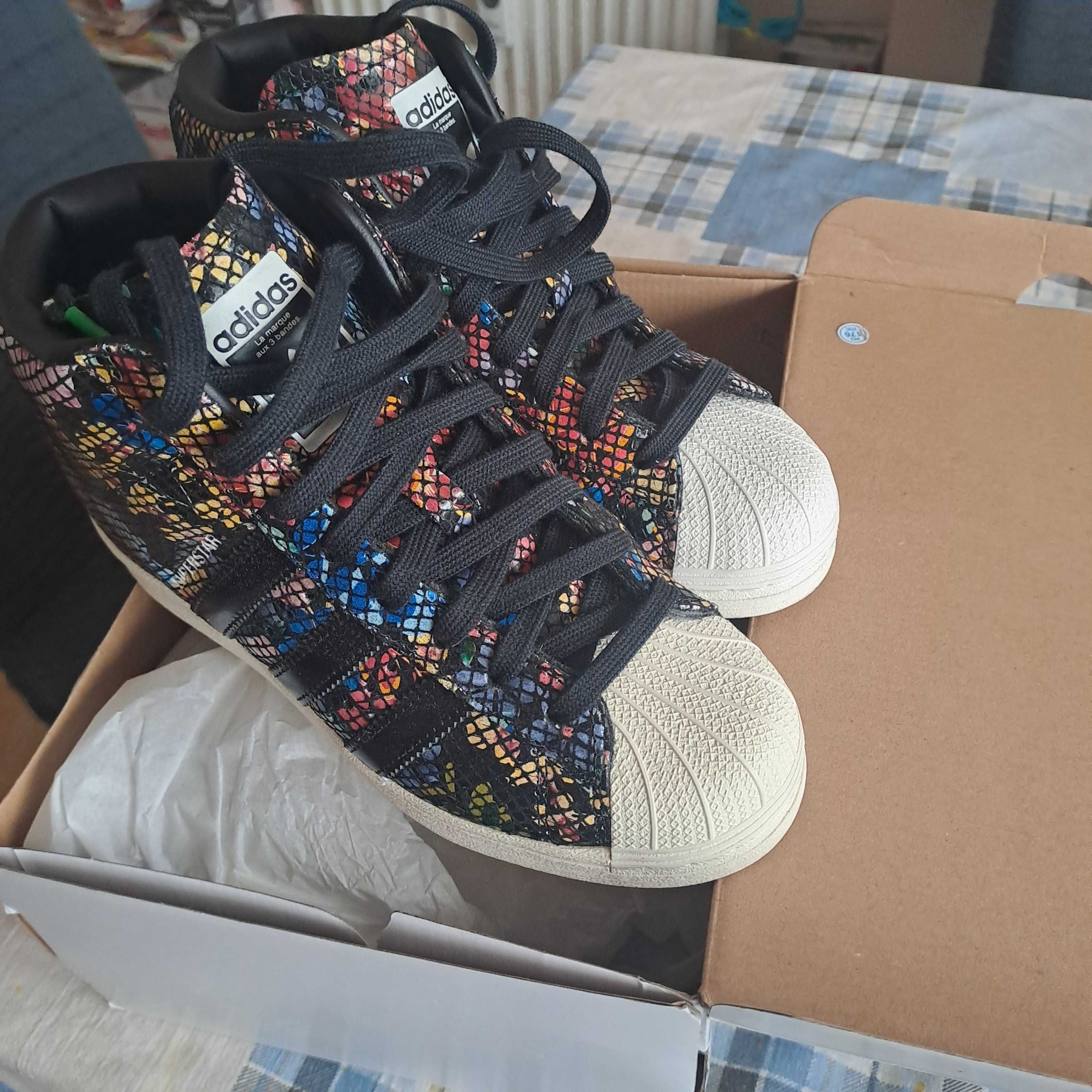 Маратонки Adidas -намалена цена 40лв.