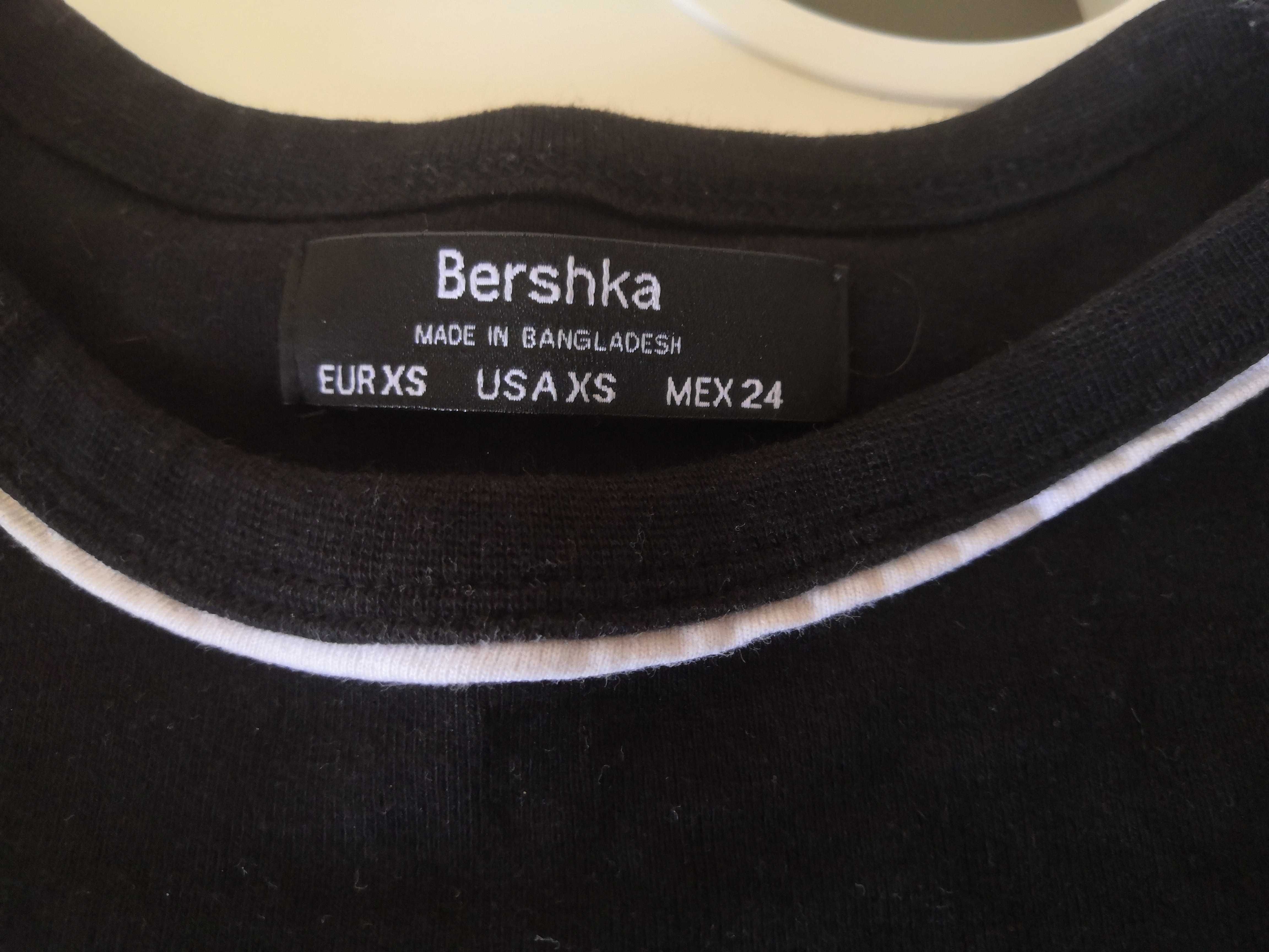Къса тениска Bershka