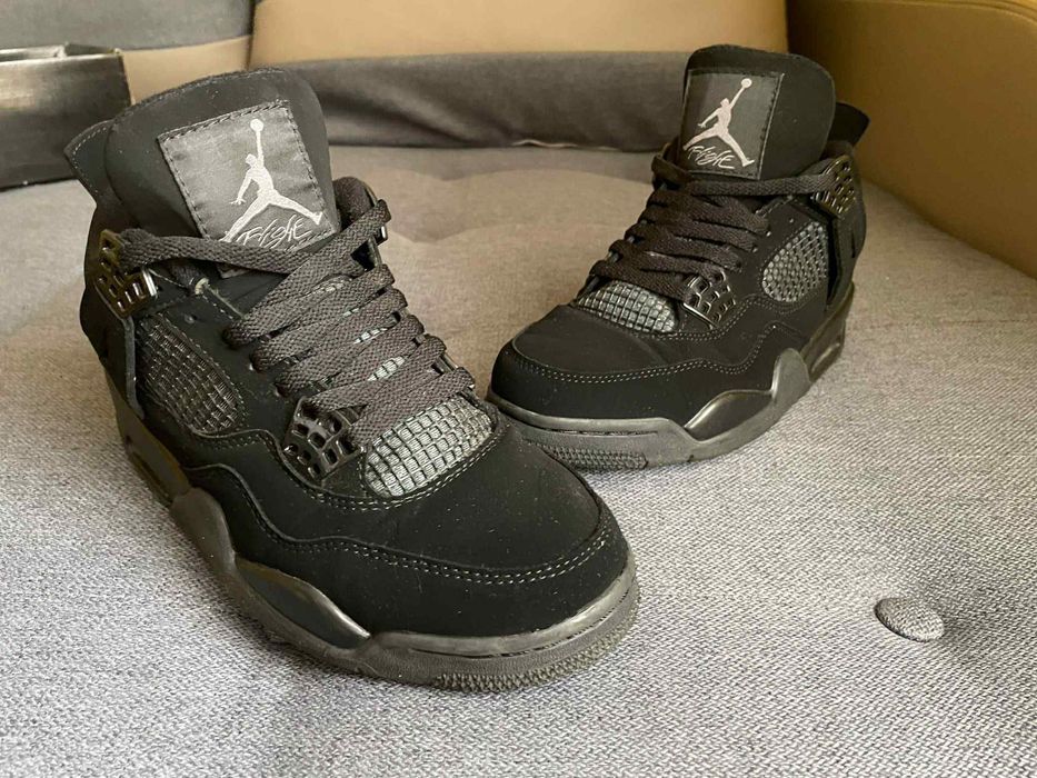 Jordan 4 Black Cat