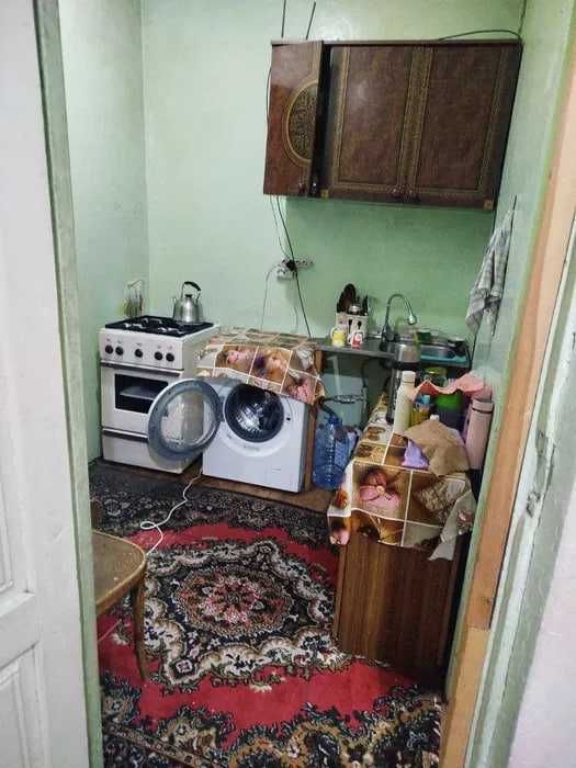 СРОЧНО !! Продается квартира в Яшнабаде 2/2/4 ( 50 кв/м ) Авиасозлар 1