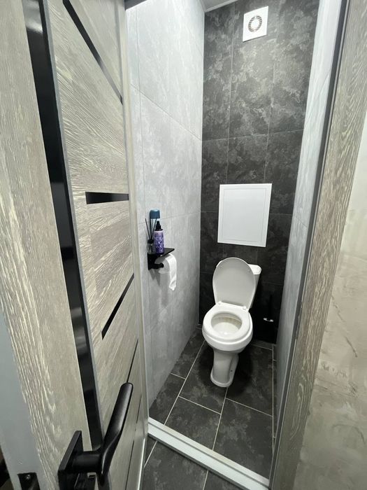 Продается квартира однокомнатная переделанная в двух комнатную