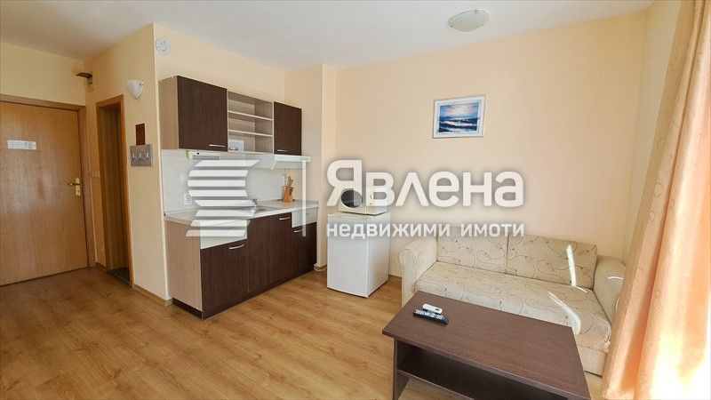 Просторно студио с паркоместа в близост до Какао бийч!!