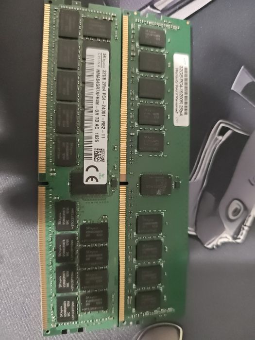 Vând Memorie RAM server 32GB DDR4 ECC REG