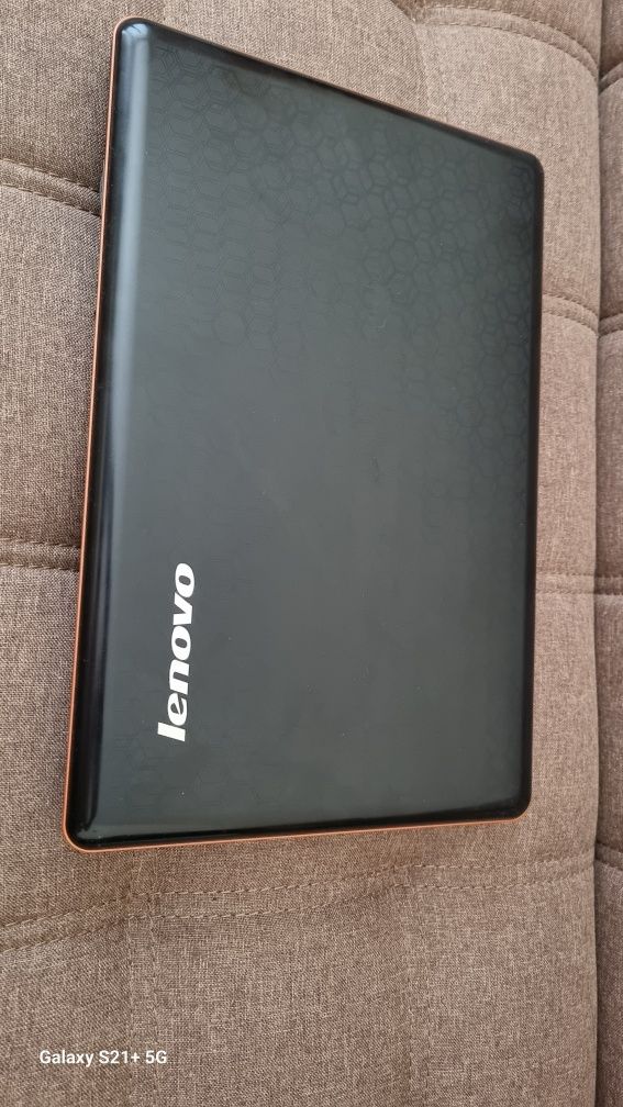 Лаптоп Lenovo IdeaPad Y550