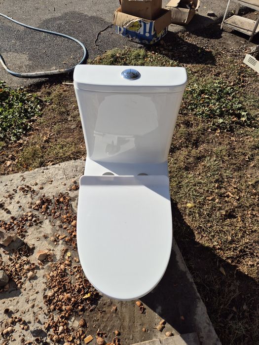 Продам новые Унитаз