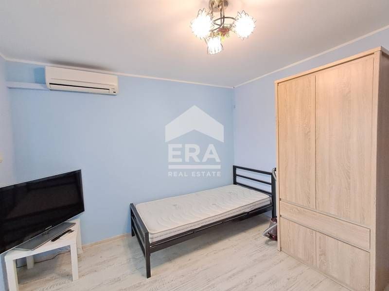 Дава се под наем Едностаен апартамент в Варна, Победа - 28 кв.м за 256 € - Снимка #3