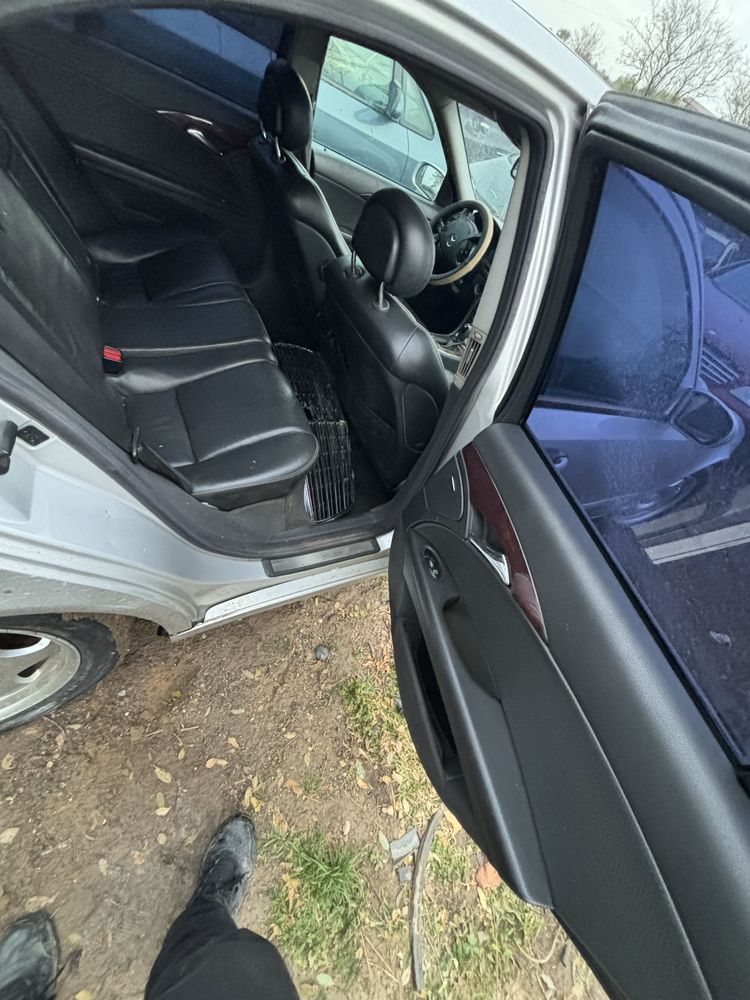 Mercedes w211 e220 на части