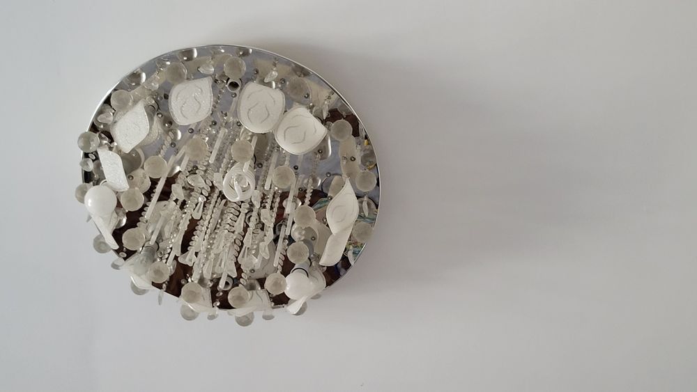 Продам Люстру в отличном состояний.