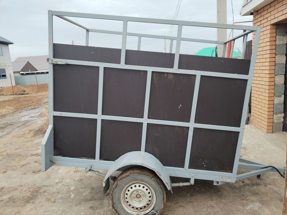 Прицеп коневозка