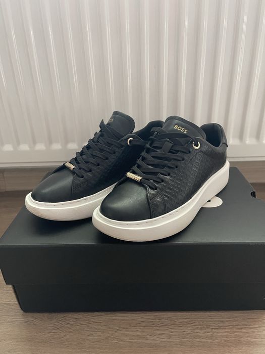 Маратонки BOSS…….