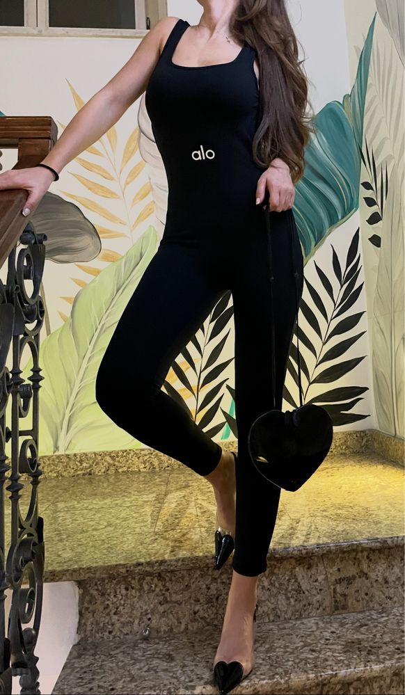 Alo yoga гащеризон