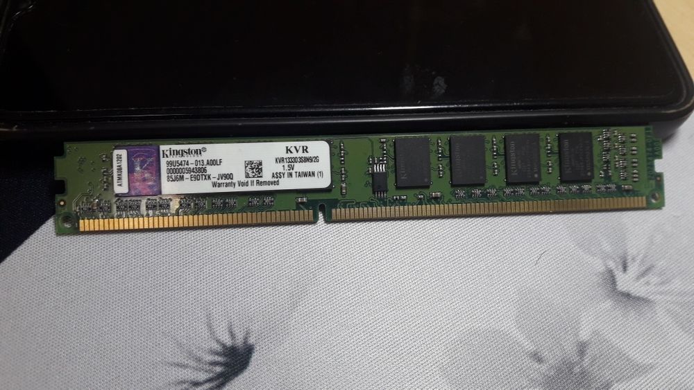 Озу 2 гиг на DDR3 хорошем состоянии