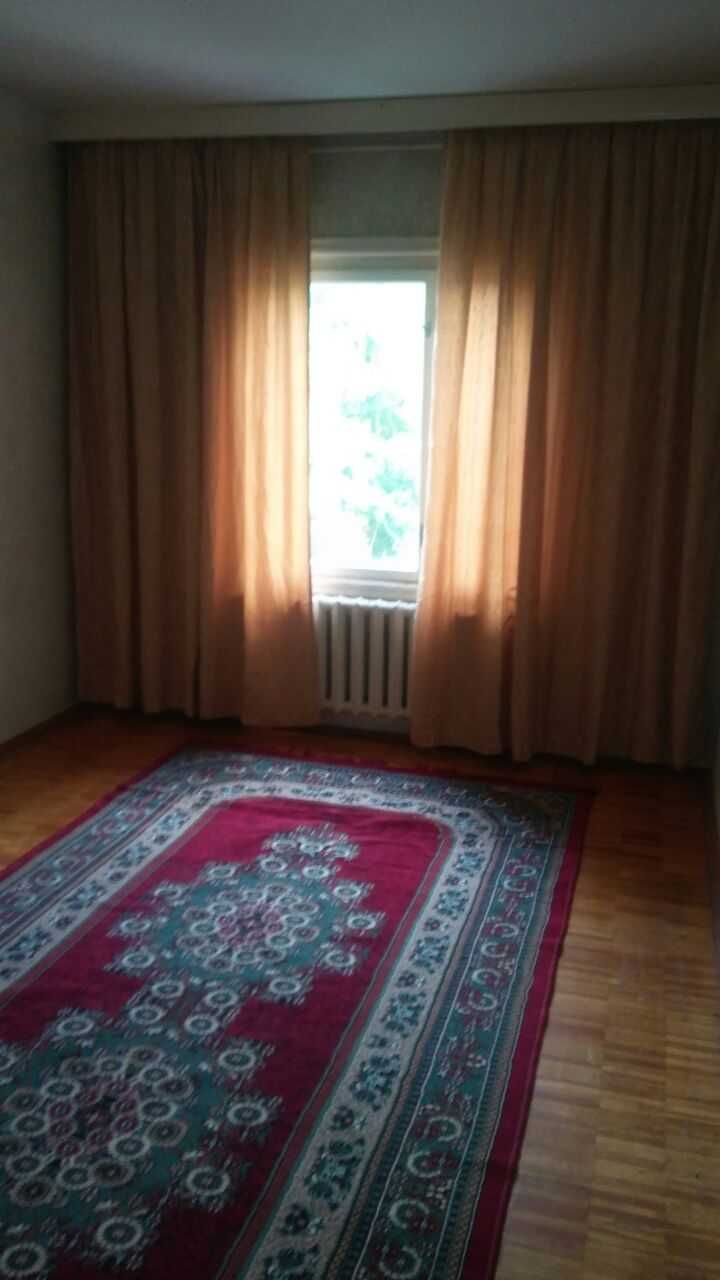 продается квартира на Юнусабадском районе 9 квартал, 1/2/5