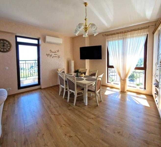 Топ имот! Тристаен апартамент в Резиденция Лазурен бряг! Гледка море!