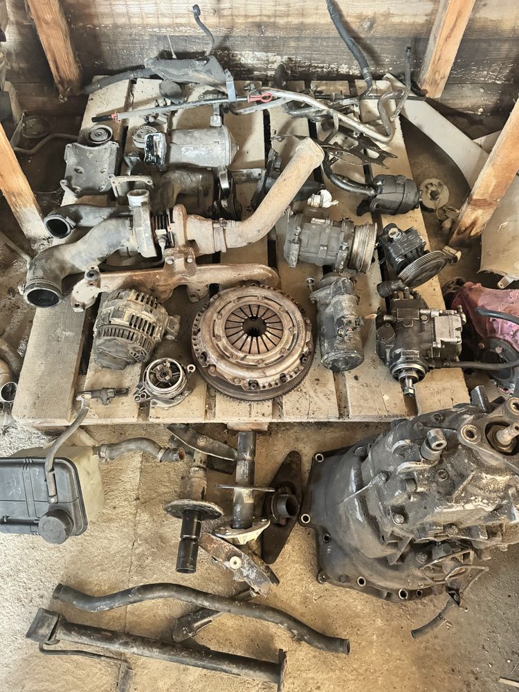 Vand/dezmembrez motor 2.5 tds