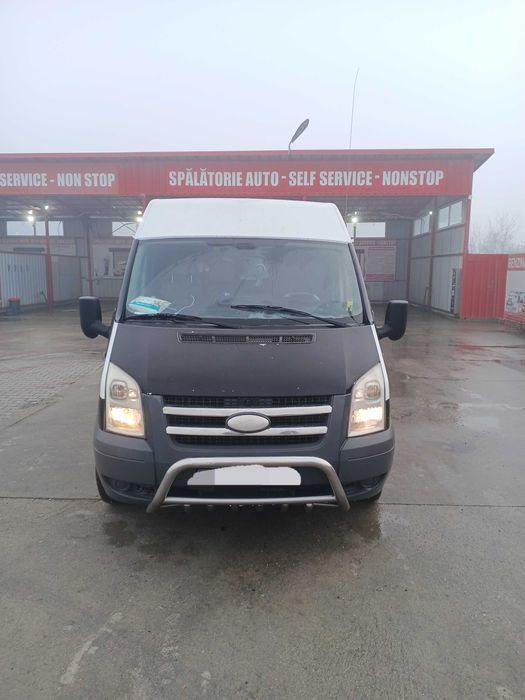 Vând Ford transit