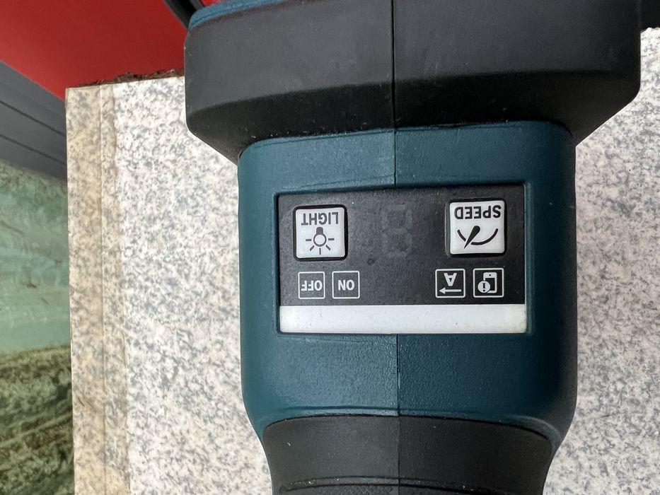 Vand corp fierastrau pendular Bosch GST 18v-155 SC model 2024